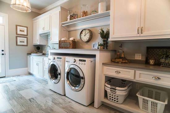 Farmhouse Laundry Room