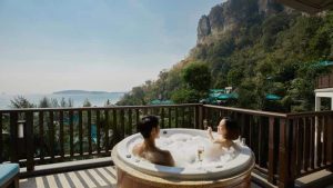 hot-tube-deck